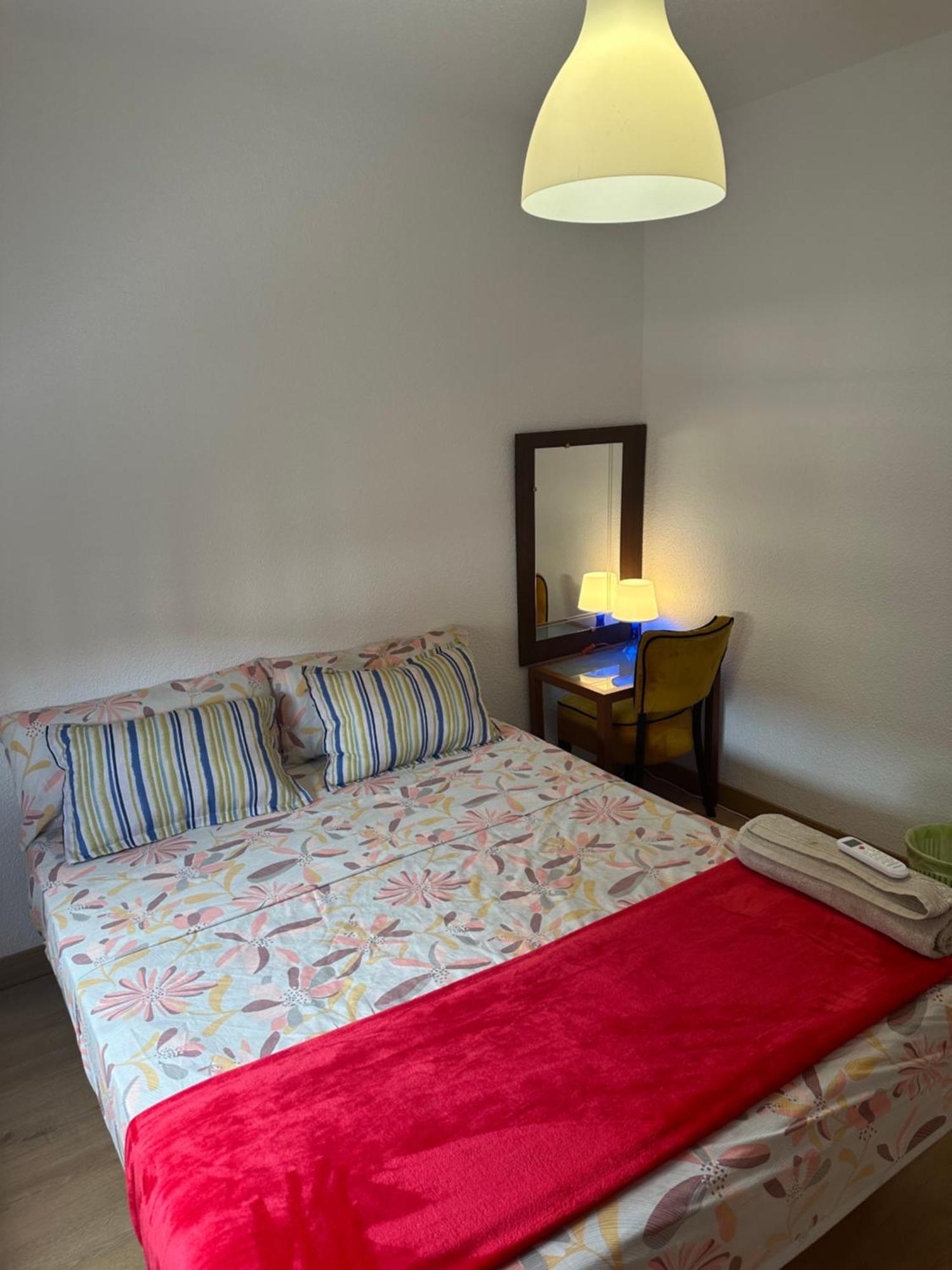 El Gengo Hostel Madrid Buitenkant foto